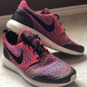 Nike Flyknit Roshe Run